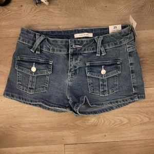 PacSun low rise jean shorts